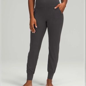 Lululemon Align Jogger 28”